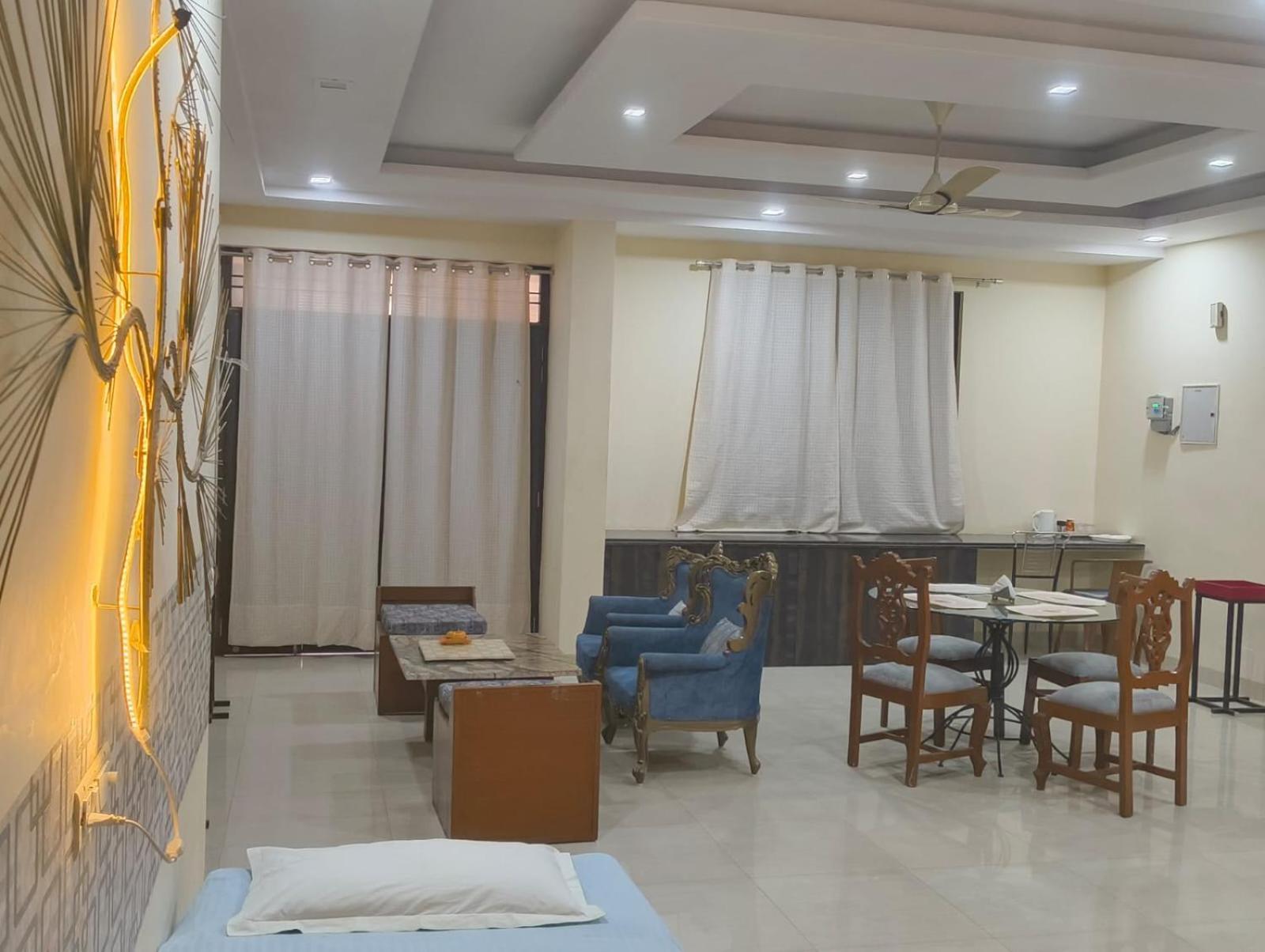 Elite Room - A Home Away Jaipur Luaran gambar